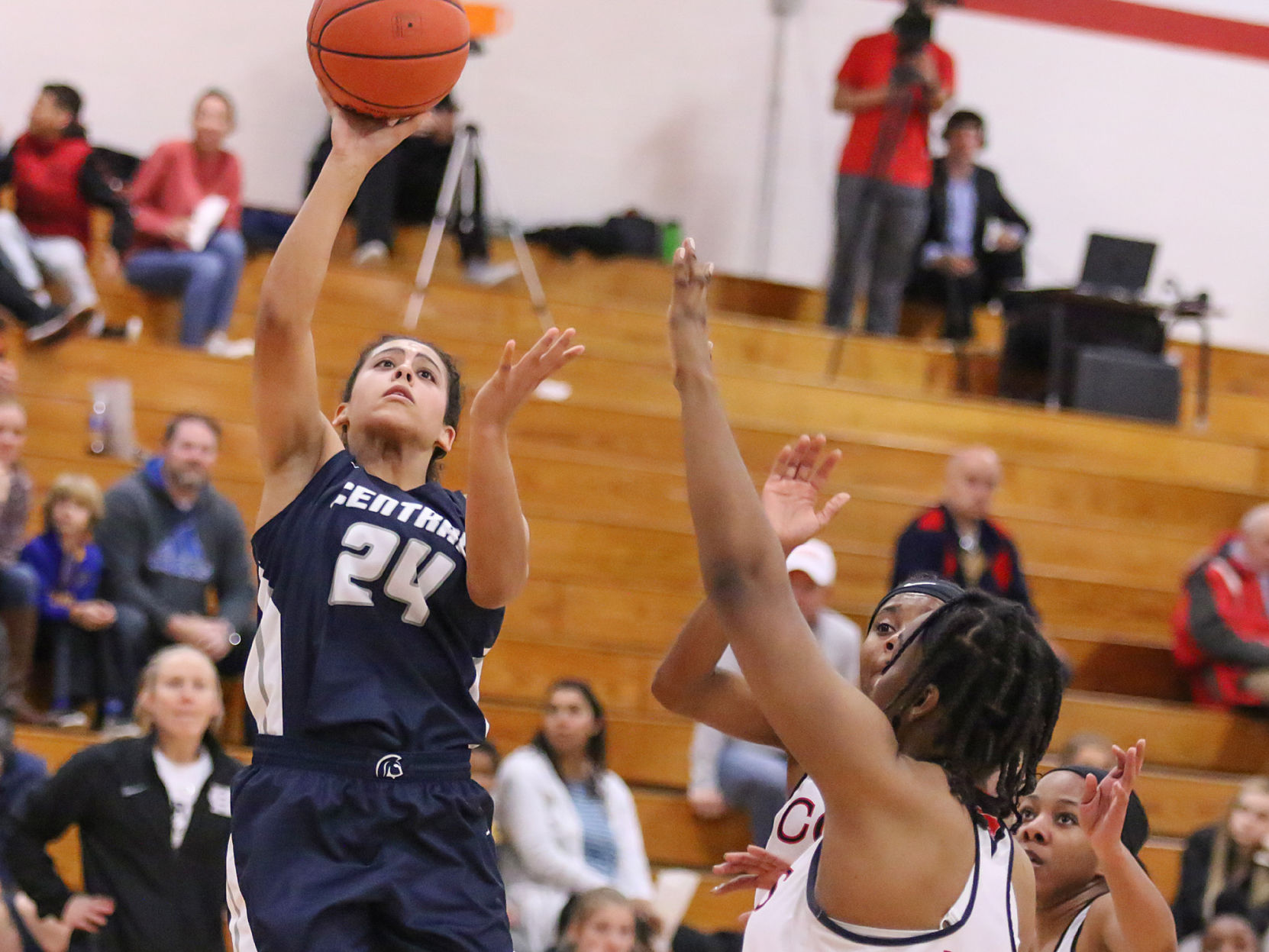 Parkway Central vs. Francis Howell Central girls basketball